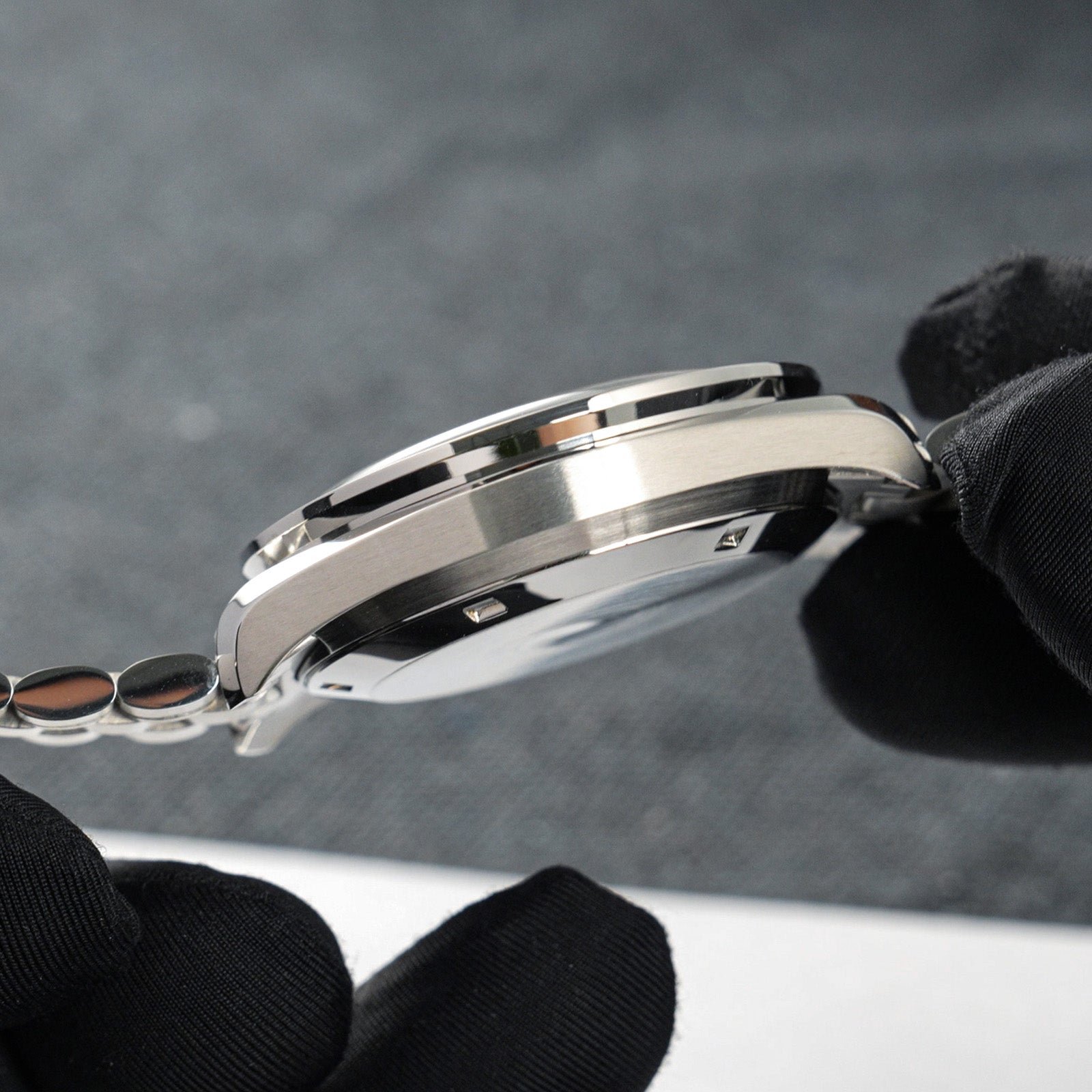 watchdives-chronograph-WD1861-V2